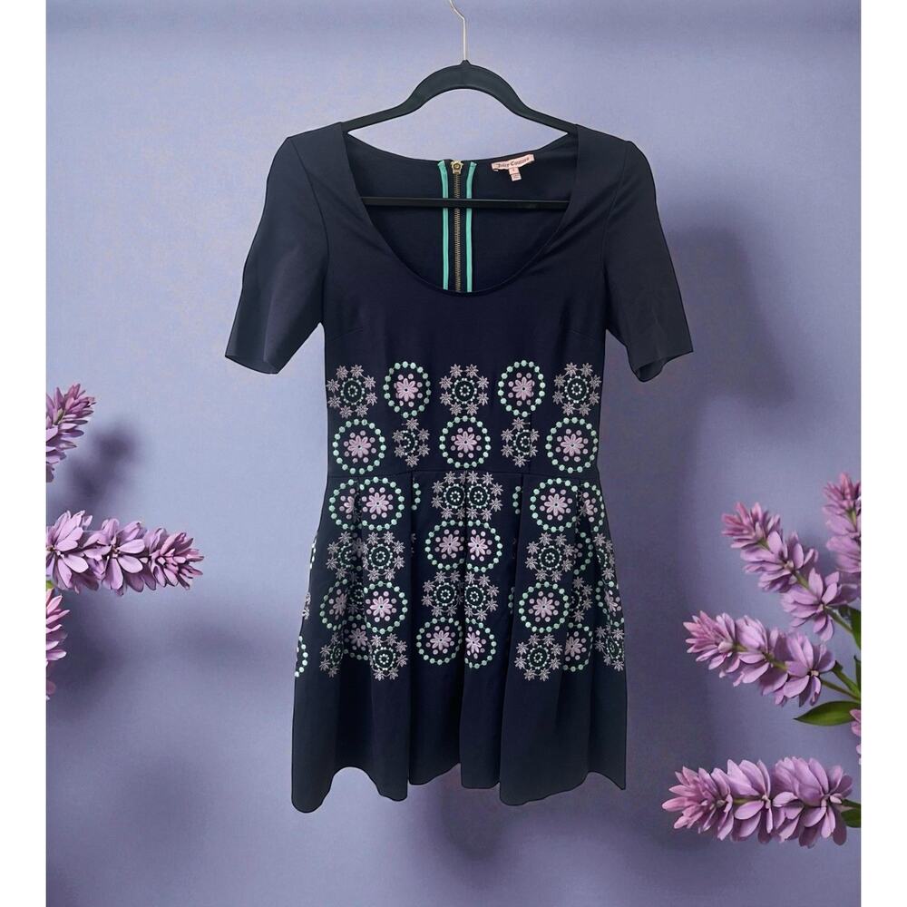 Juicy Couture Navy Blue Embroidered floral polka‎ dot Short Sleeve Dress Size 4